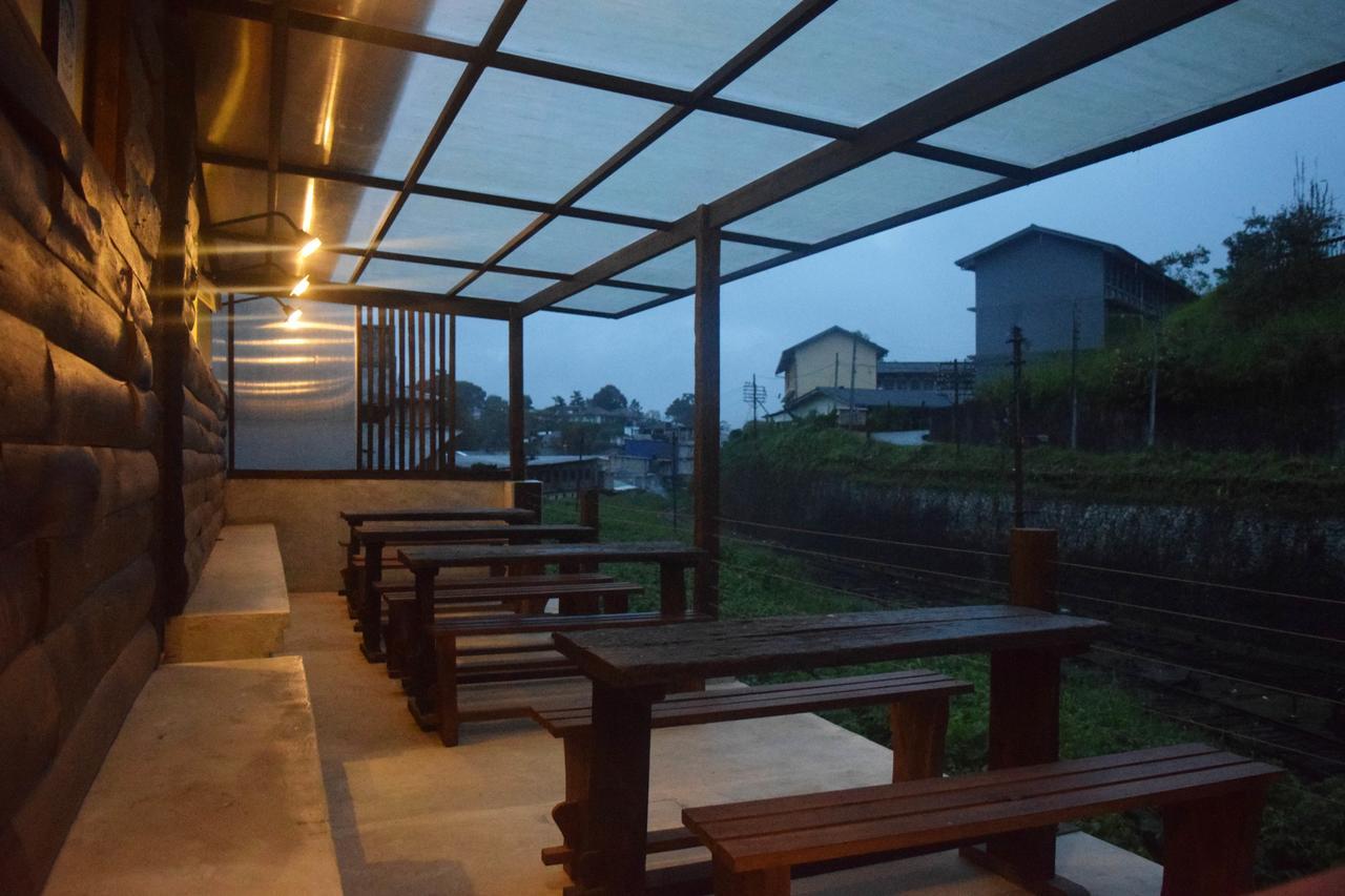 Railway Lodge Hostel هاتون المظهر الخارجي الصورة